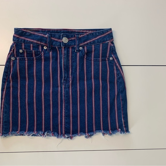 American Eagle Women’s High Rise Mini Striped Raw Hem Stretch Denim Skirt Size 0 - Picture 7 of 12